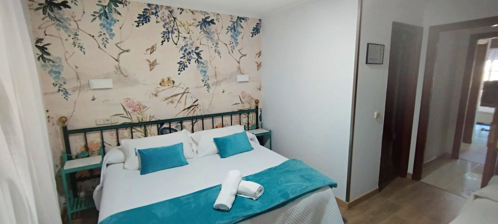 Dormitorio Acogedor Con Cama De Matrimonio – Hostal Rural