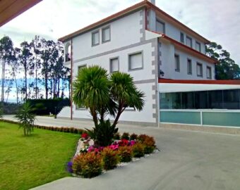 Fachada Tradicional Gallega Del Hostal Rural