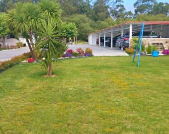 Hostal En Sanxenxo Con Zonas Ajardinadas